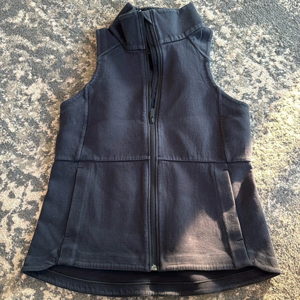 Lululemon vest